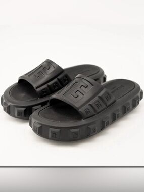 BNWT Balmain Ari Slides!